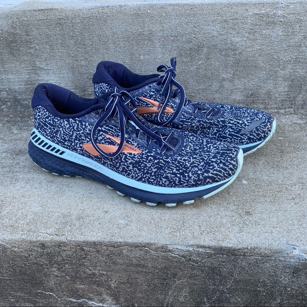 Brooks Adrenaline GTS 20 women’s running shoes
